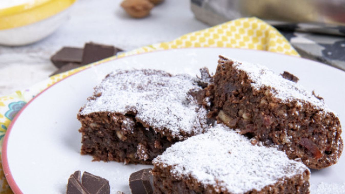 Mennyei duplacsokis-céklás brownie,  amit a diétázók is bátran falhatnak!