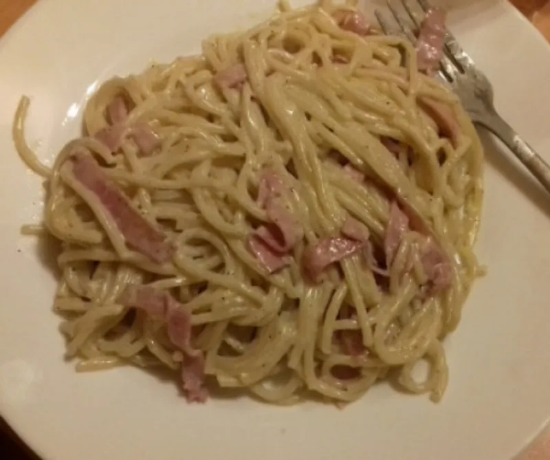 Carbonara spagetti pofonegyszerűen