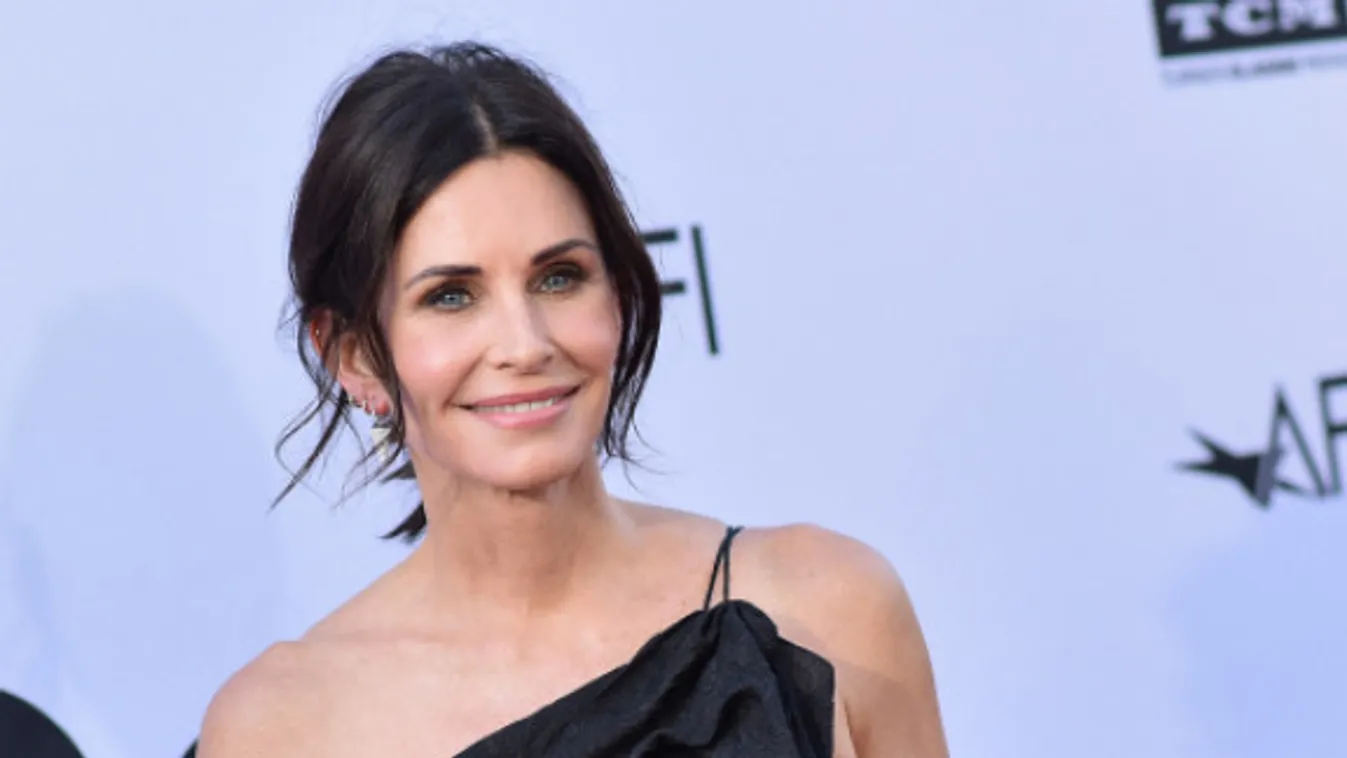 így tartja bomba formában magát a Jóbarátok sztárja, Courteney Cox