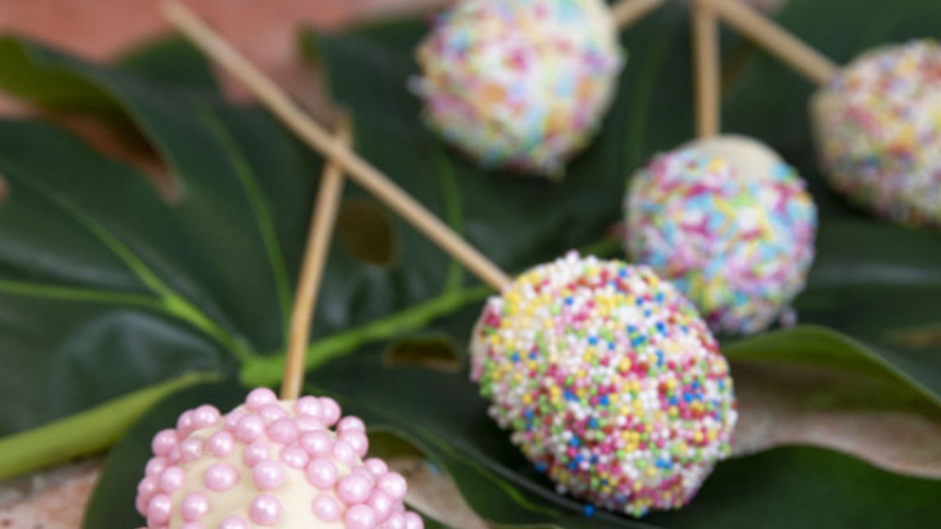 Tojáslikőrös cake pop (sütés nélküli recept)