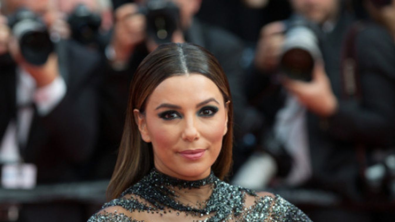 Így nyerte vissza bomba alakját a szülés után Eva Longoria