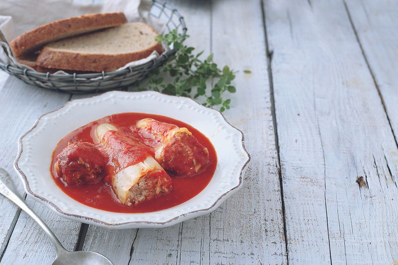 Töltött paprika pulykával és barna rizzsel