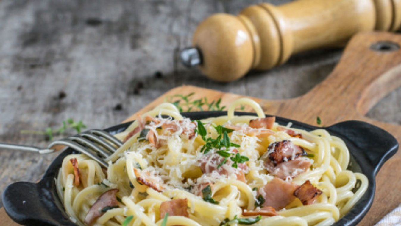 Carbonara spagetti - tojás nélkül! recept