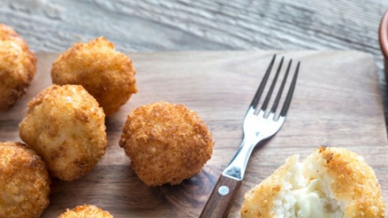 Sajttal töltött rizsgolyó (arancini) recept