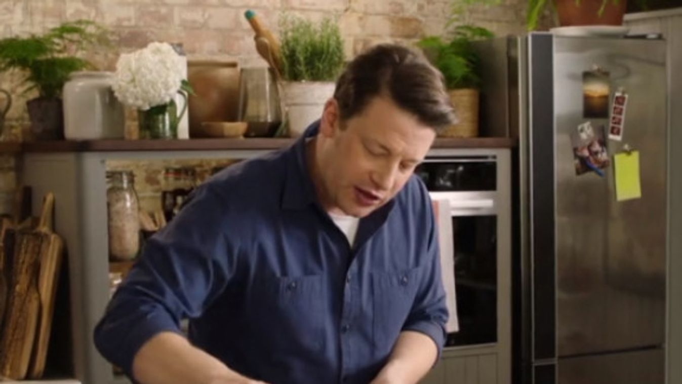 Jamie Oliver karantén-főzőműsort indított