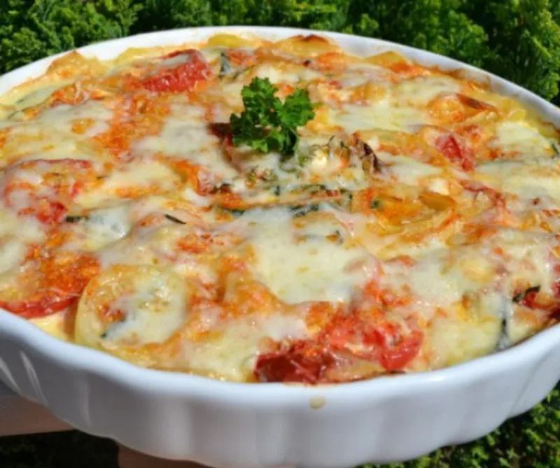 Cukkinis rakott burgonya (gratin dauphinoise)