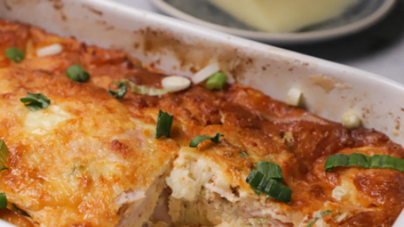 Ezzel&nbsp;tuti, hogy kihúzod ebédig: csőben sült tojás sonkával és rengeteg sajttal