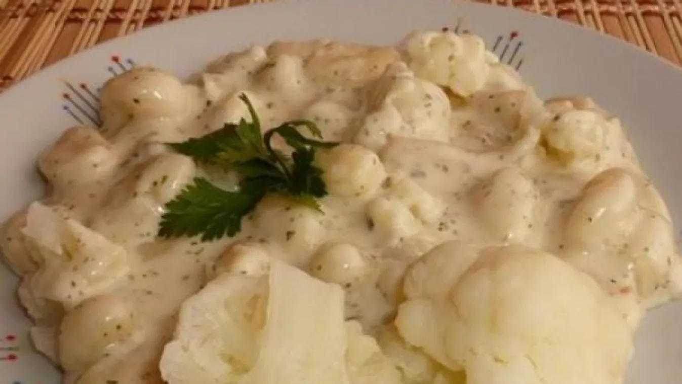 Karfiolos gnocchi fűszeres sajtmártásban