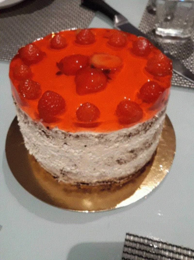 Tejszínes-kakaós mini epertorta