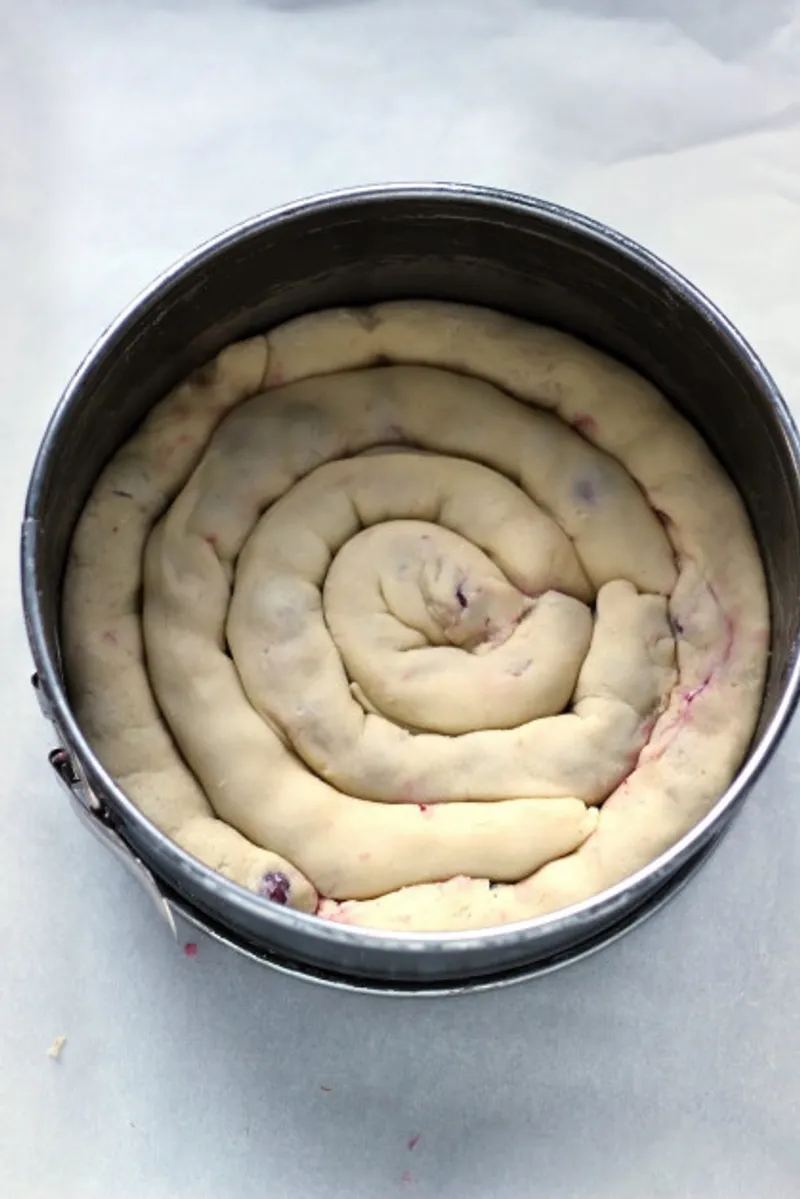 Tejfölös meggyes pitetorta