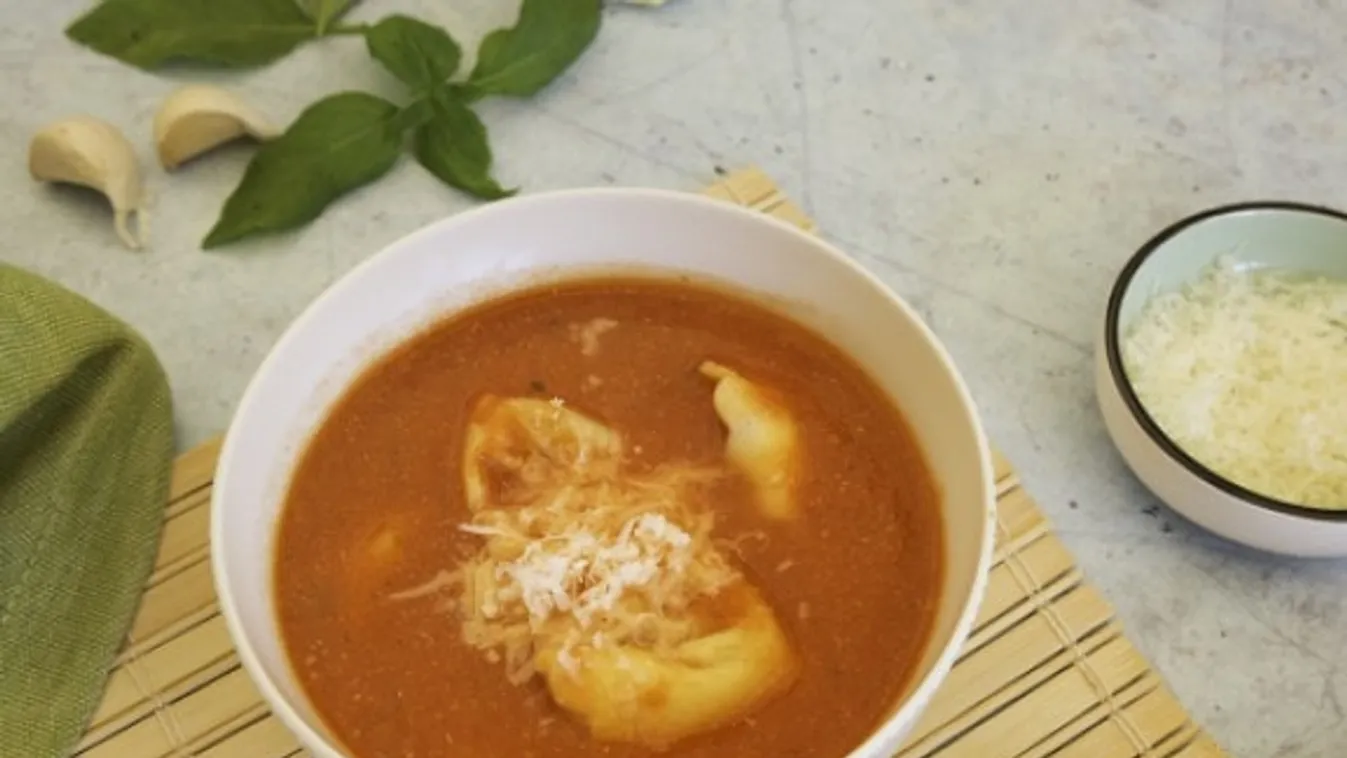 Tortellinis paradicsomleves recept