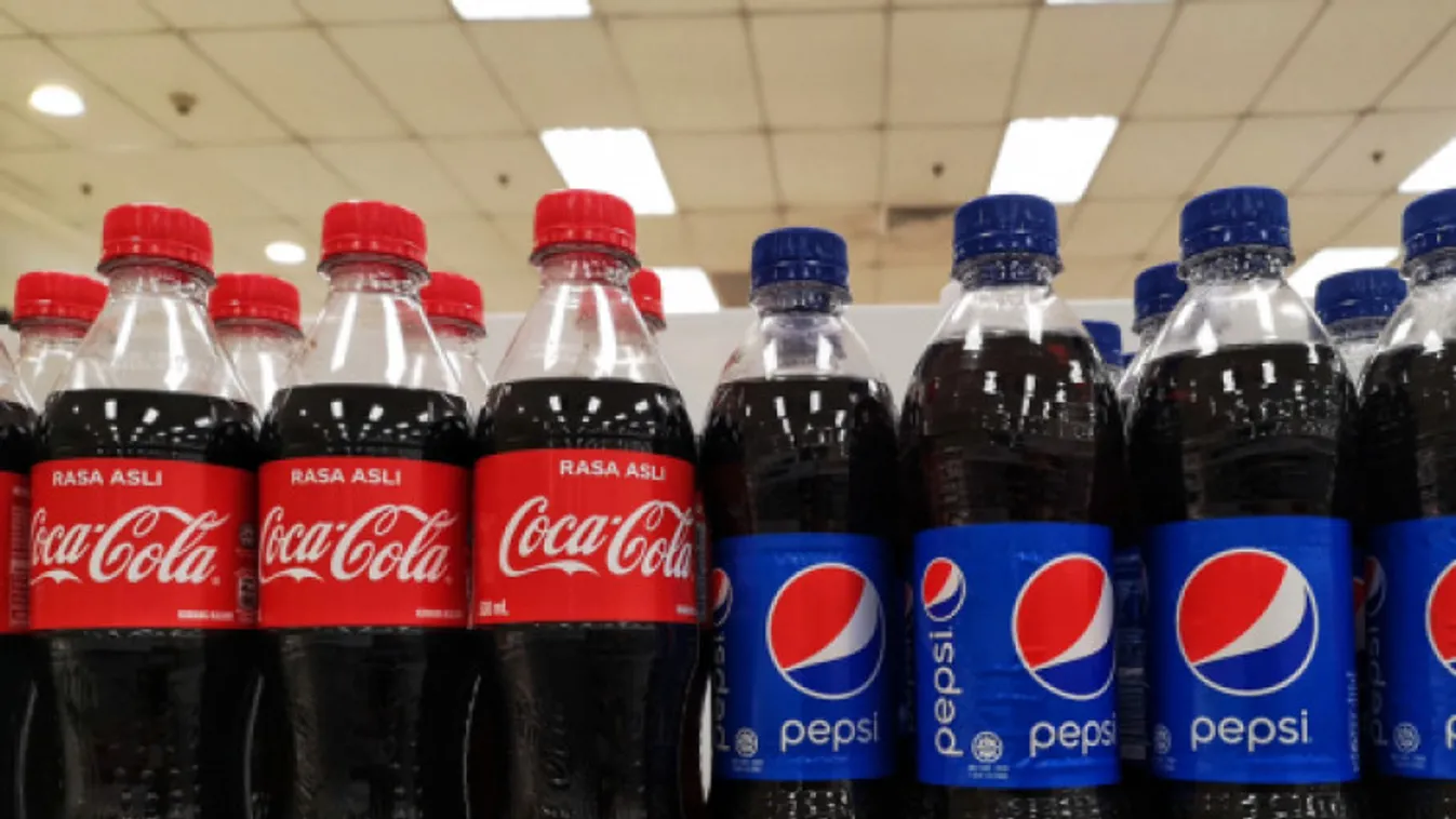 Ők is léptek! A Coca-Cola és a Pepsi is eltűnik a polcokról Oroszországban