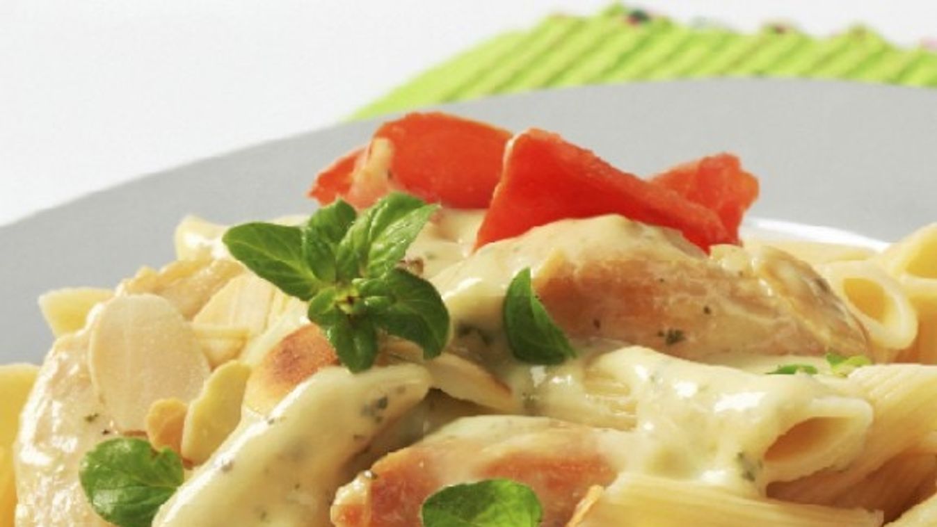 Tejszínes csirkés rakott penne recept