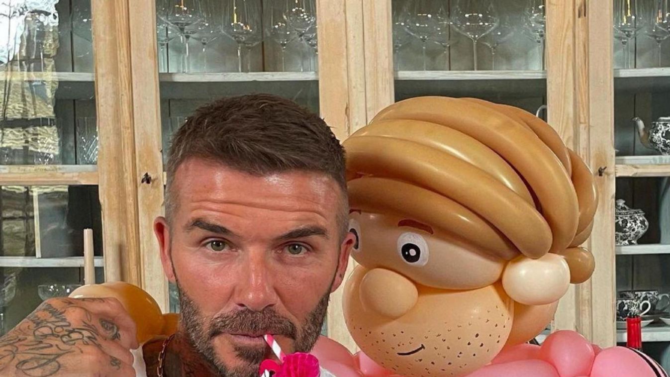 Sosem találod ki, milyen tortát kapott David Beckham a szülinapjára!