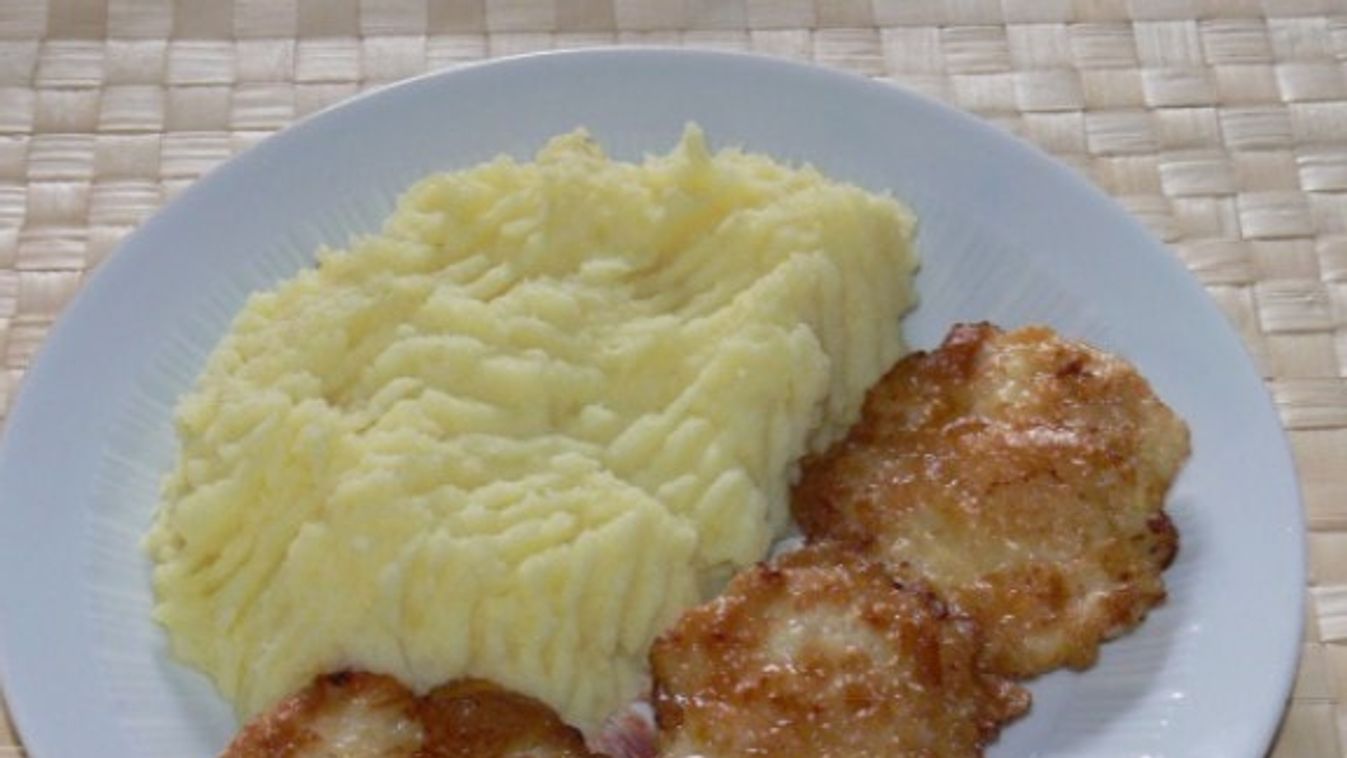 Csirkemell lágy krumplipürével recept