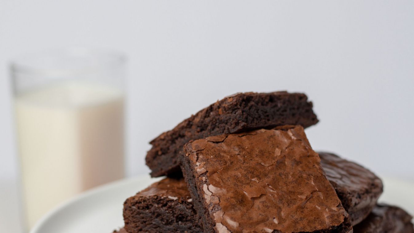 Roppanós-krémes brownie