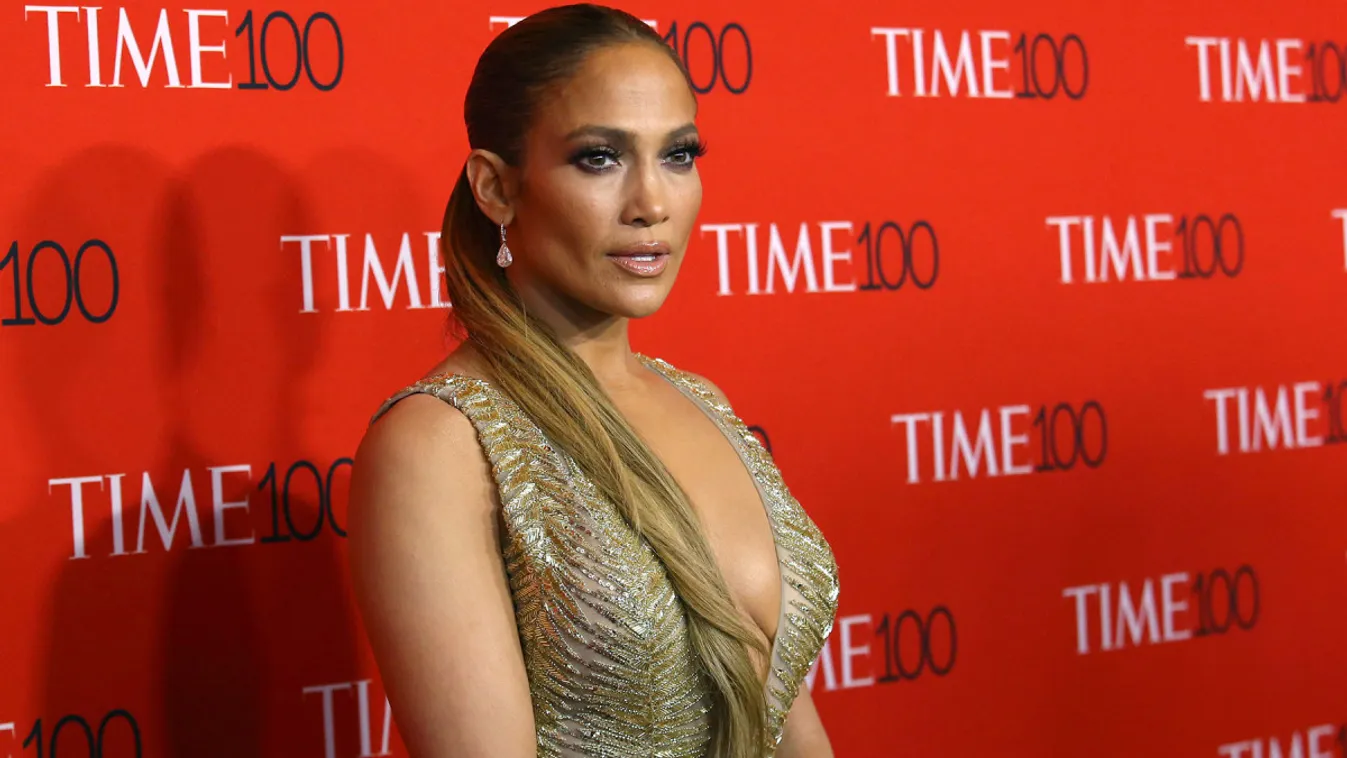 Meztelenül is tökéletes: elképesztően néz ki az 53 éves Jennifer Lopez - ez a titka!