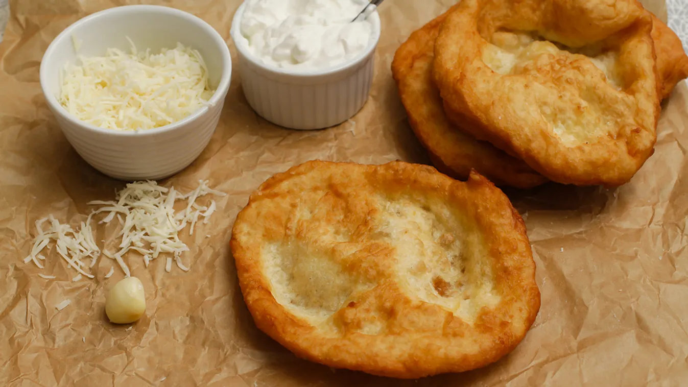 Sajtos lángos recept