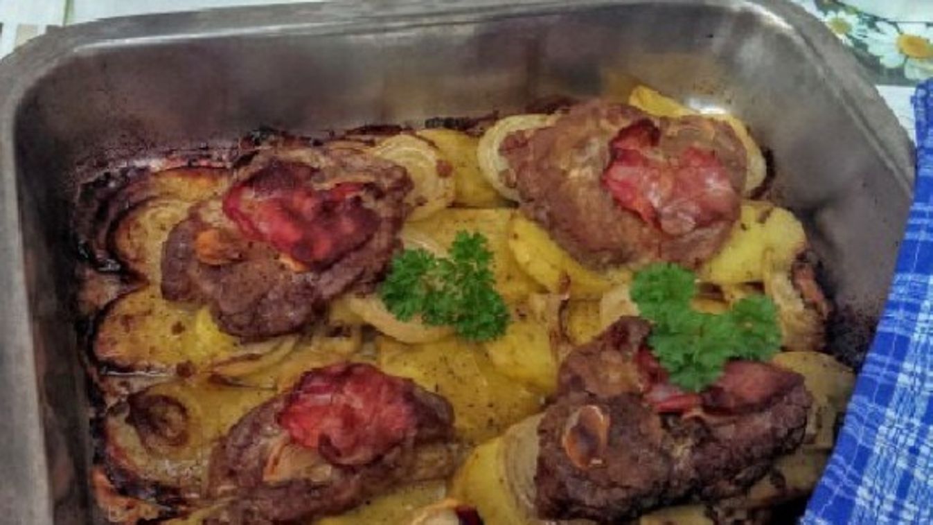 Tepsis-mustáros tarja hagymával és burgonyával recept