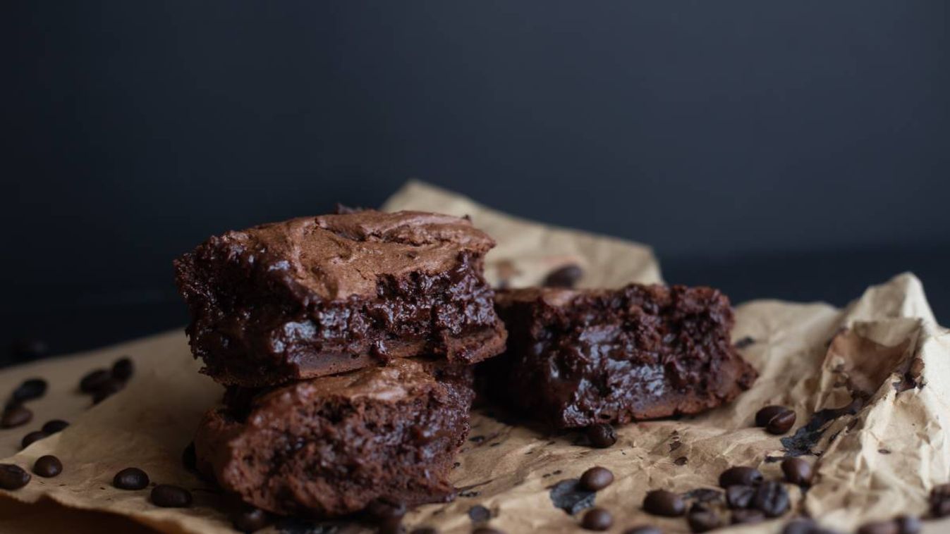 Innen tudod, hogy tökéletesre sült a brownie