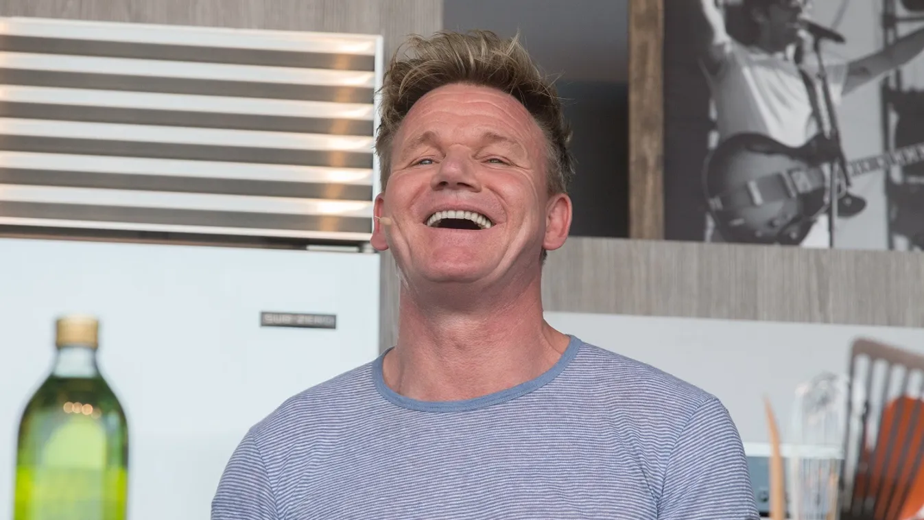 Nagyon édes! Így kuncog Gordon Ramsay négyéves kisfia a palacsintára várva