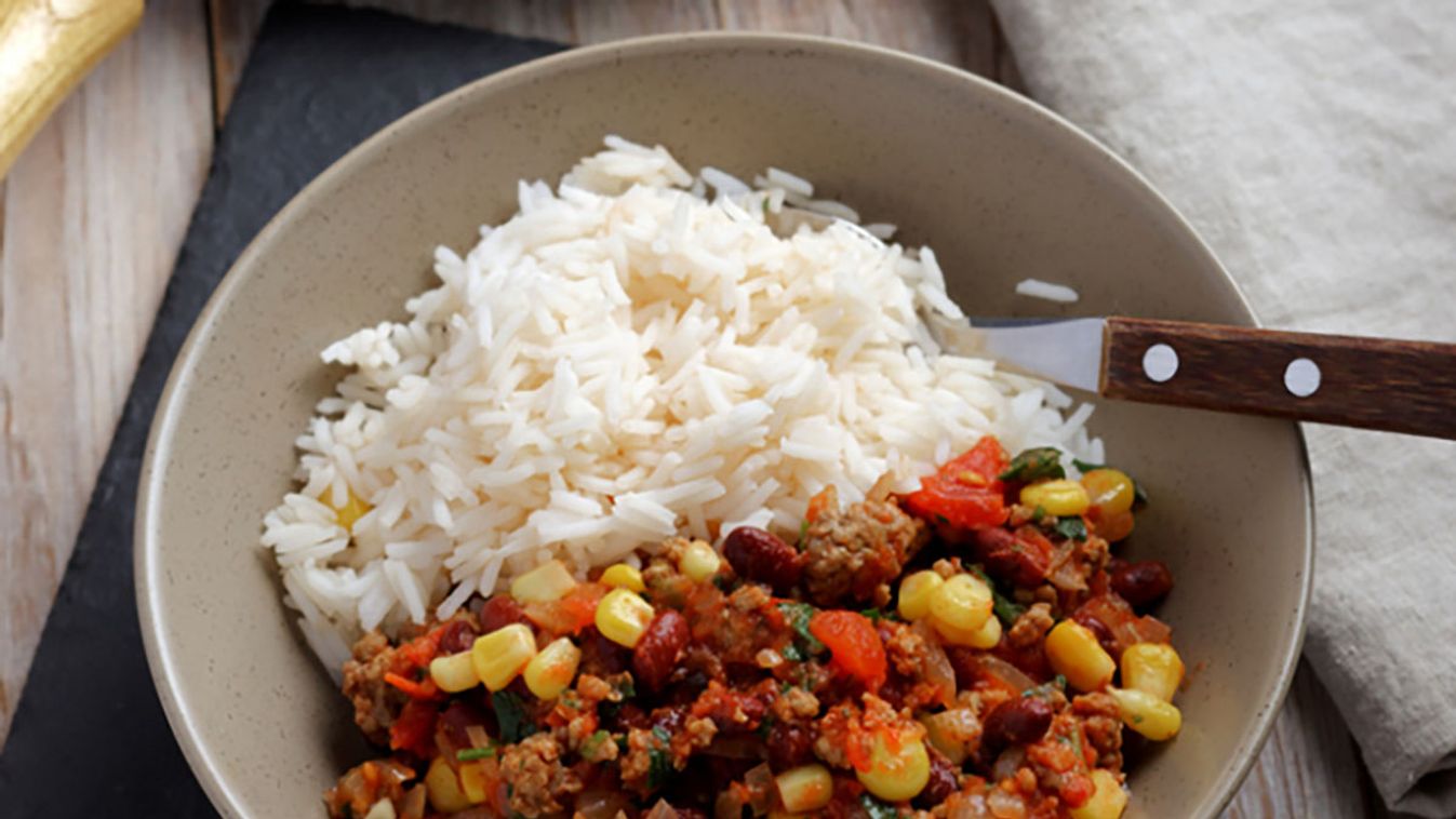 Chili con carne jázminrizzsel recept