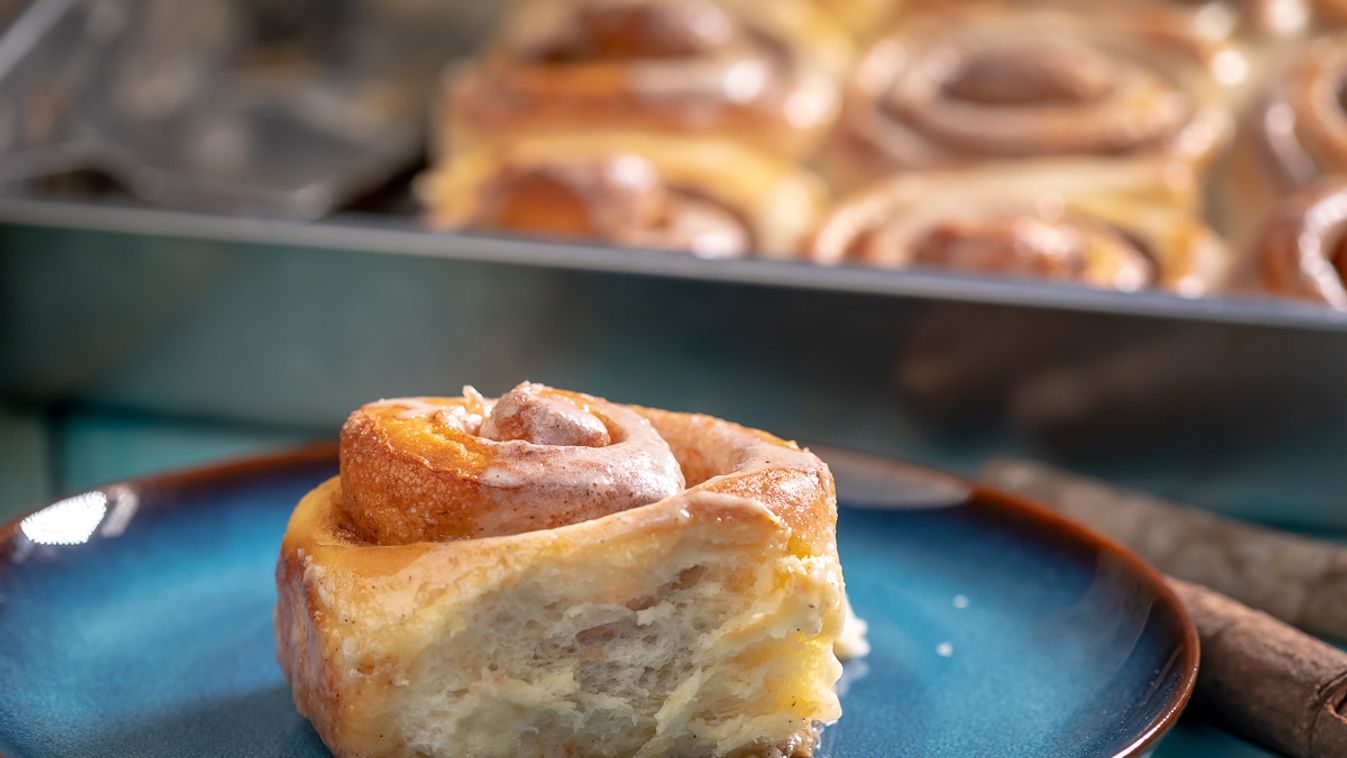 Ezt meg kell kóstolnod! Amerikai fahéjas tekercs, avagy így készül a cinnabon