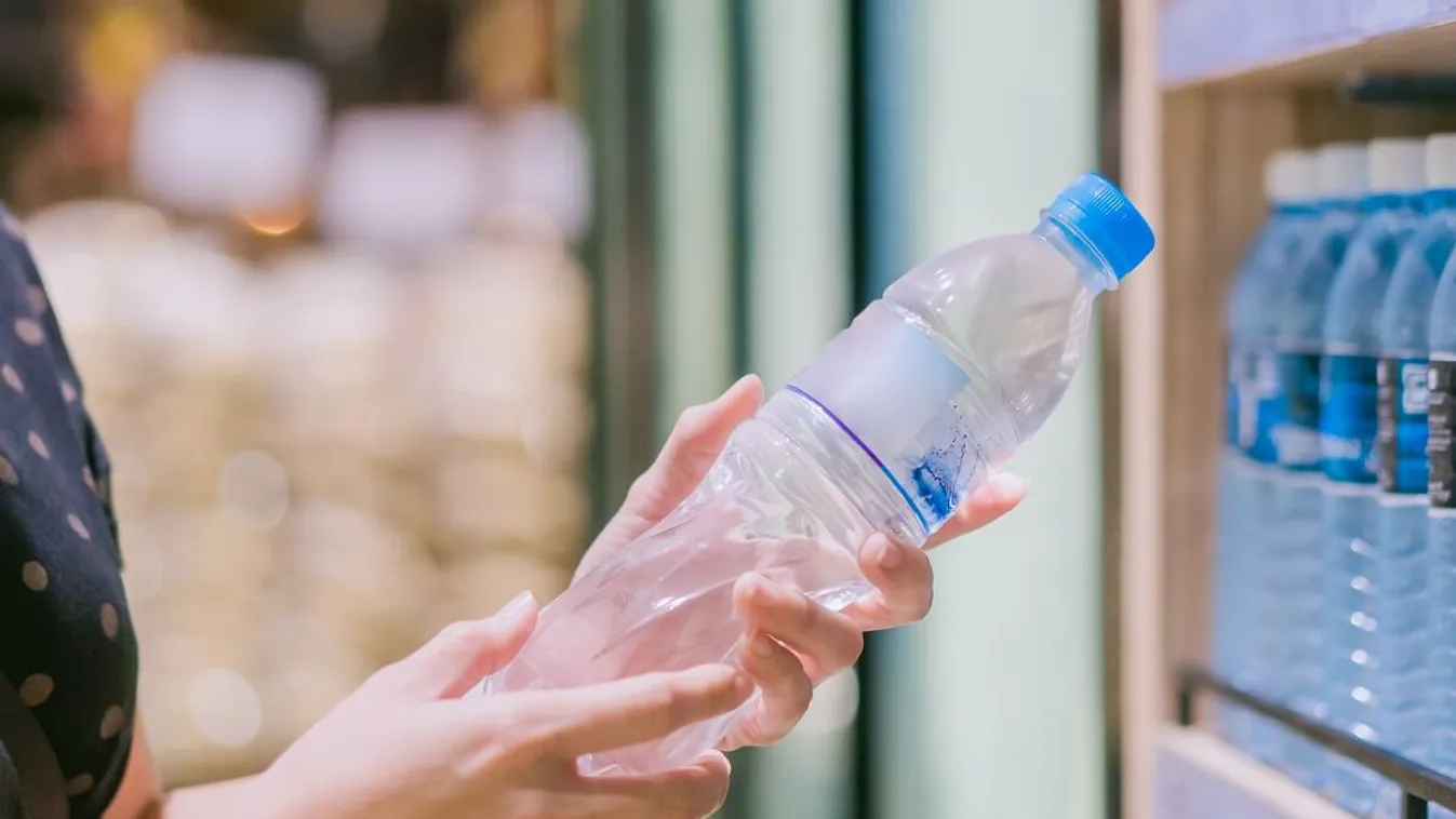 Tovább nő az ásványvízmérgezéses esetek száma, nem tudni, jutott-e belőle hazánkba