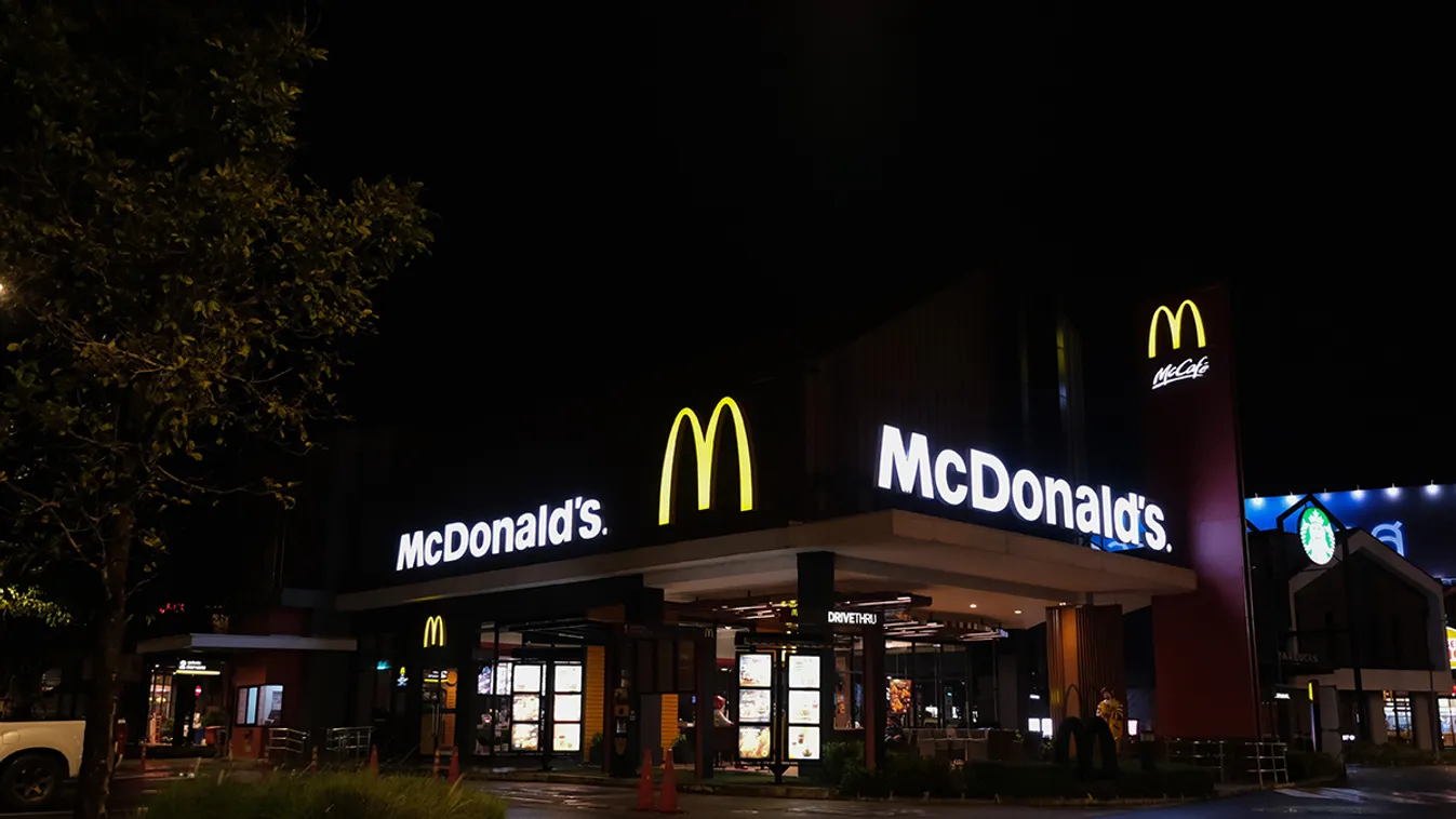 Kirúgta munkatársát a McDonald’s, mert megalázott egy hajléktalant