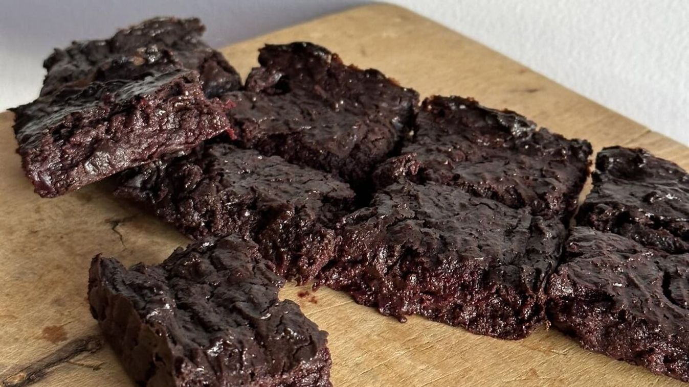 Cukormentes brownie nyers céklából recept