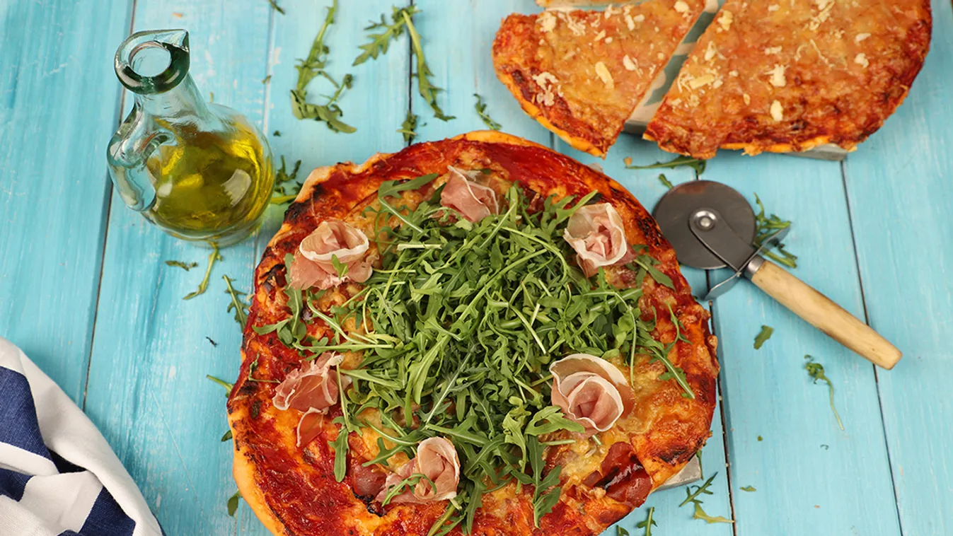 Egyszerű és villámgyors: Ez a legjobb lustulós sonkás pizza recept hétvégére