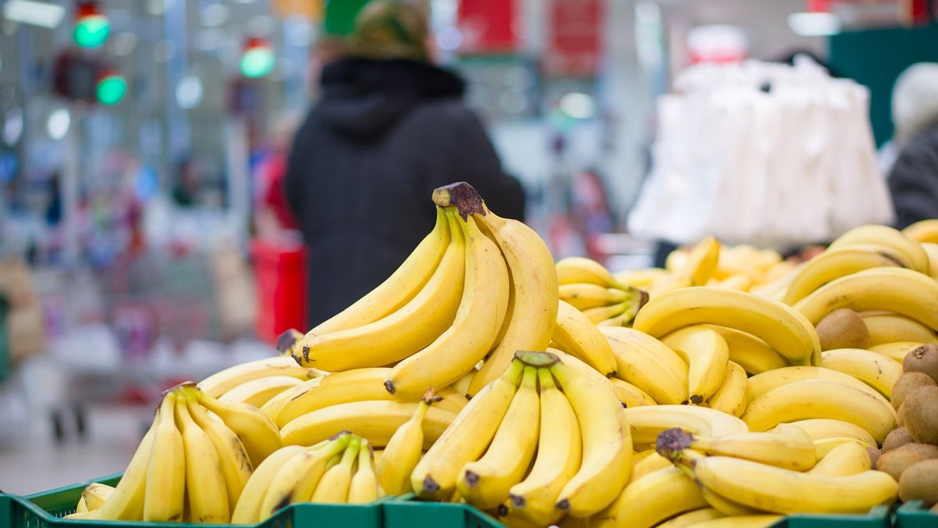 Sokkot kaptak a Lidl dolgozói, amikor a banánt pakolták: azonnal tárcsázták a segélyhívót