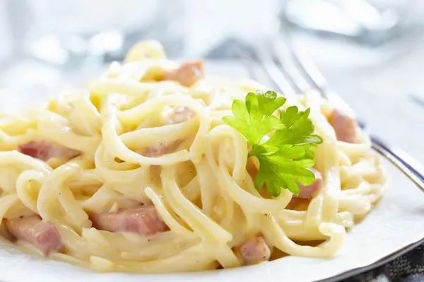 Carbonara, a villámgyors tésztaszósz