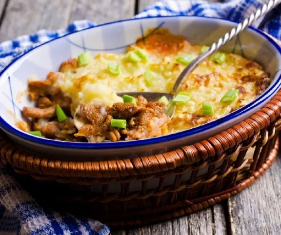 Krumplis-gombás rakottas recept