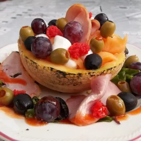 Sárgadinnye sonkával gazdagon recept
