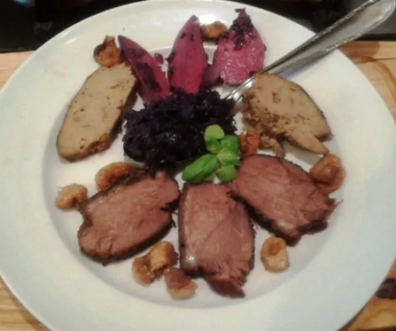 Sült libamell és libamáj birsalmás párolt káposztával recept