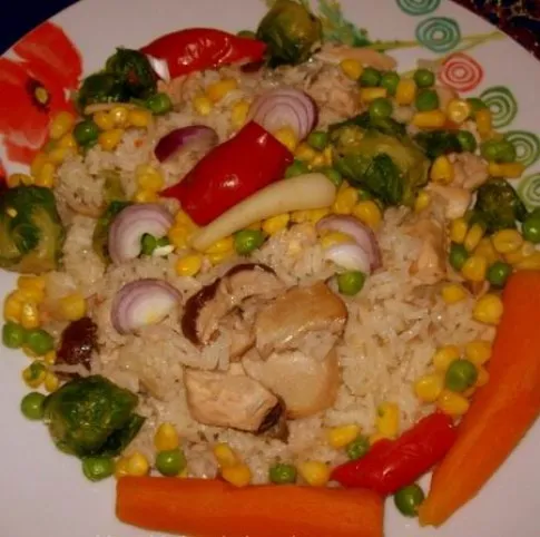 Csirkés-gombás rizottó zöldségekkel recept