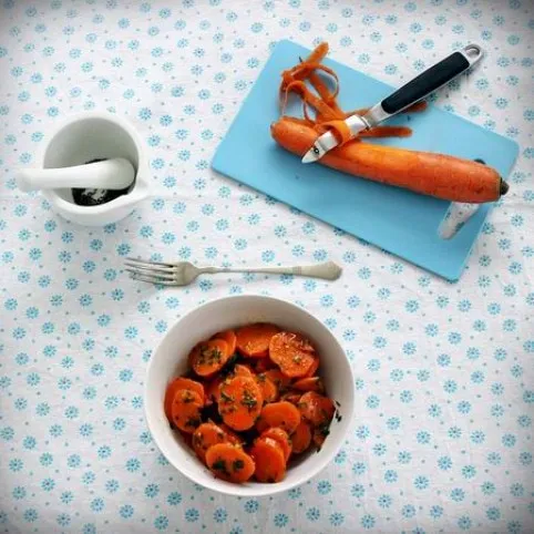 Köményes sárgarépa-saláta recept