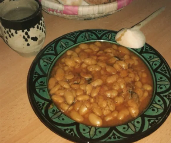 Marokkói paradicsomos babfőzelék (Loubia) recept