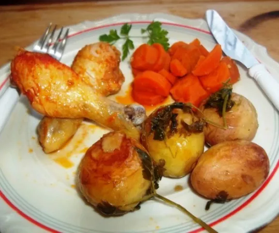 Sült csirkecomb párolt répával és újkrumplival recept