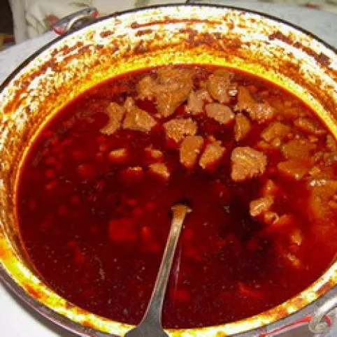 Péter szarvaspörköltje - bográcsban recept
