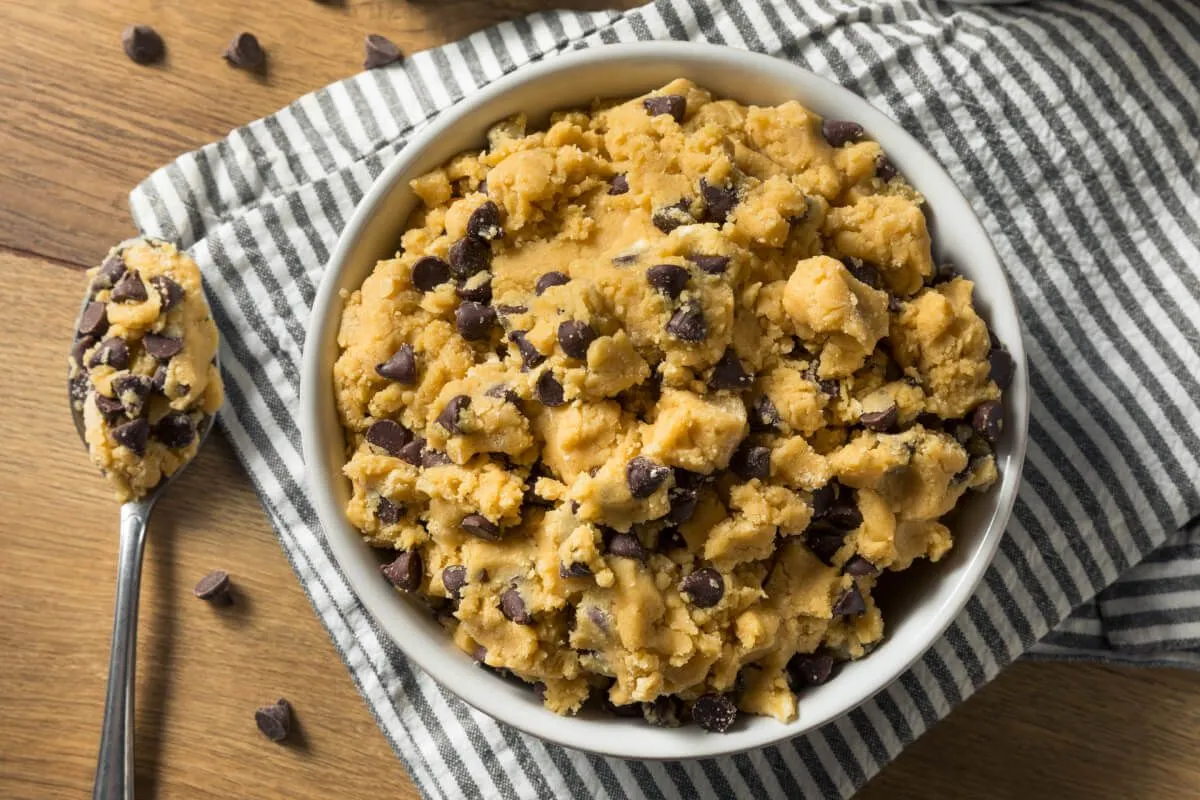 Mennyei édesség a cookie dough, azaz sütitészta, ami alakbarát változatban is készíthető (Fotó: Shutterstock)