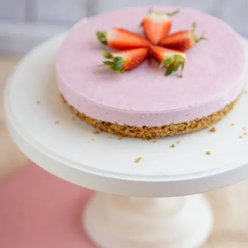 Jeges epres sajttorta ropogós napraforgó alapon recept