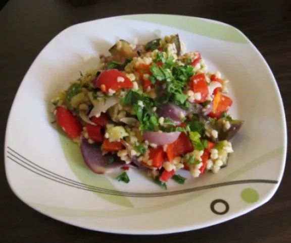 Bulgursaláta grillezett zöldségekkel recept