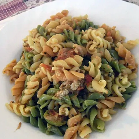 Paradicsomos-tonhalas fussili recept