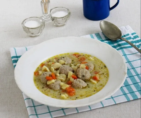 Tárkonyos-zöldséges húsgombócleves recept