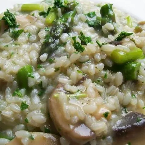 Spárgás-gombás rizottó recept