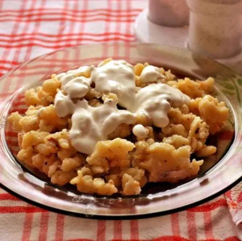 Tejfölös nokedli recept