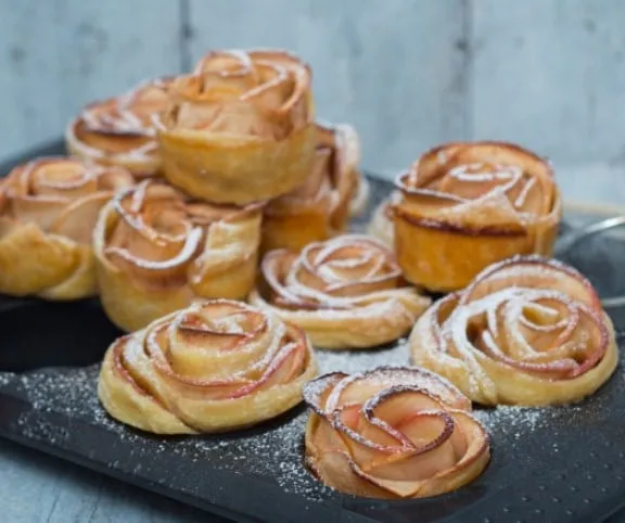 Almarózsa muffinformában sütve recept