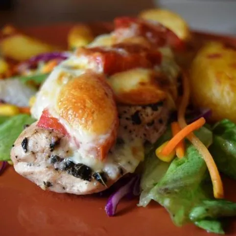 Isteni paradicsomos-sajtos csirkemell recept